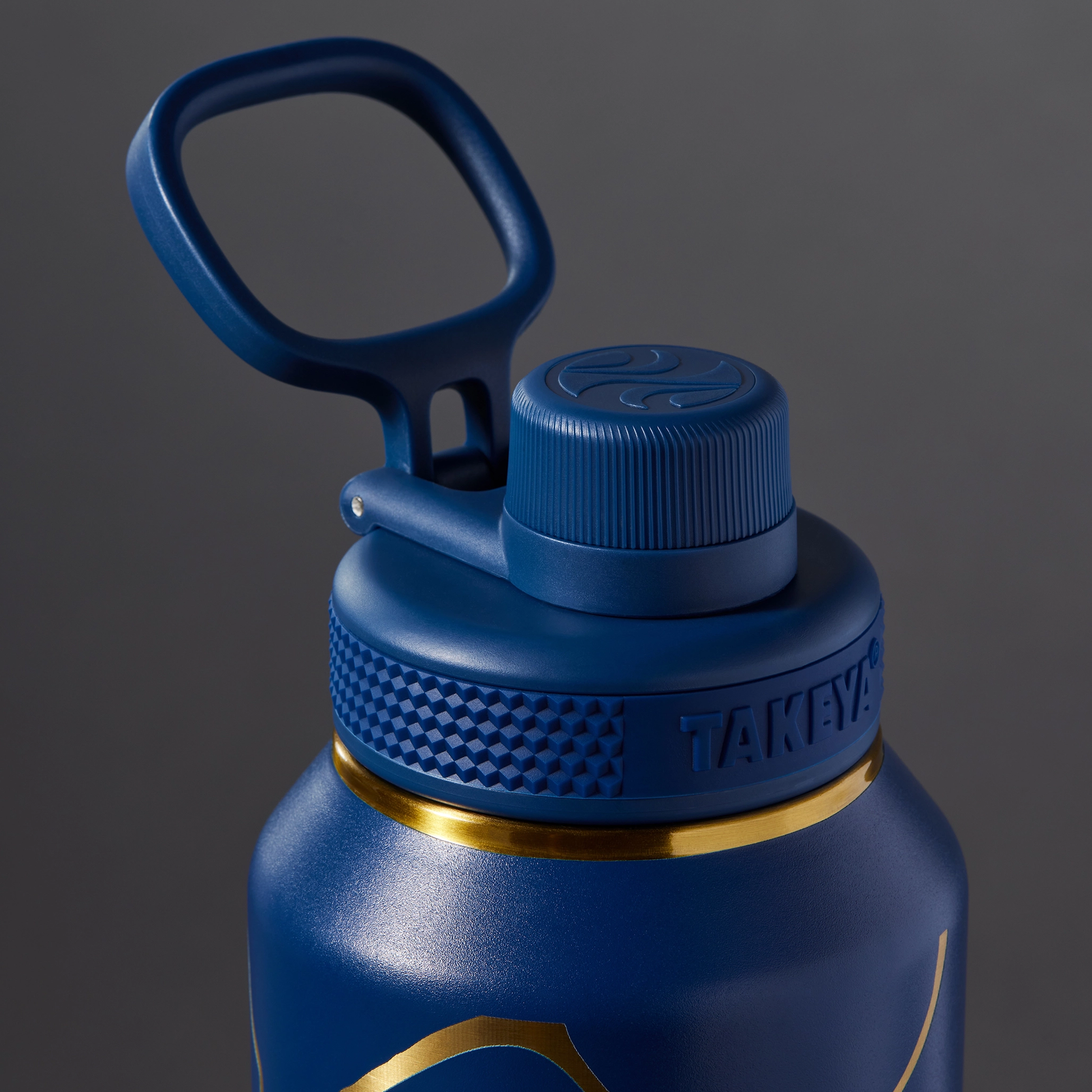 kintsugi-water-bottle-with-spout-lid-g6 51390-TK_HO25_Kintsugi_Takeya9266.png